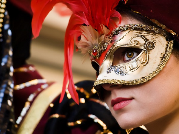 Plan a masquerade ball as part of your Halloween festivities