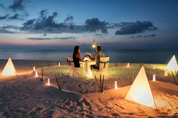 There’s nothing quite like a romantic dinner on the beach